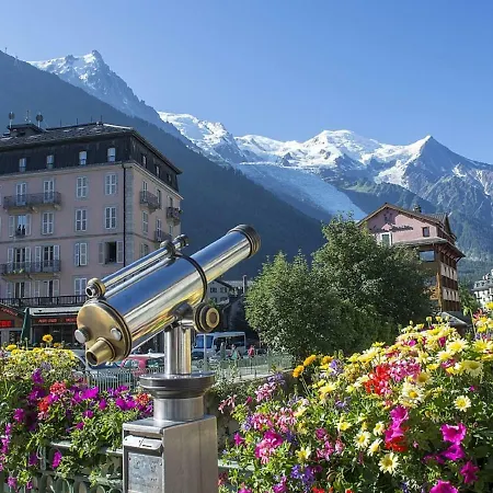 Luxurious With Swimming Pool Amidst The Rhone Alps Appartamento *
